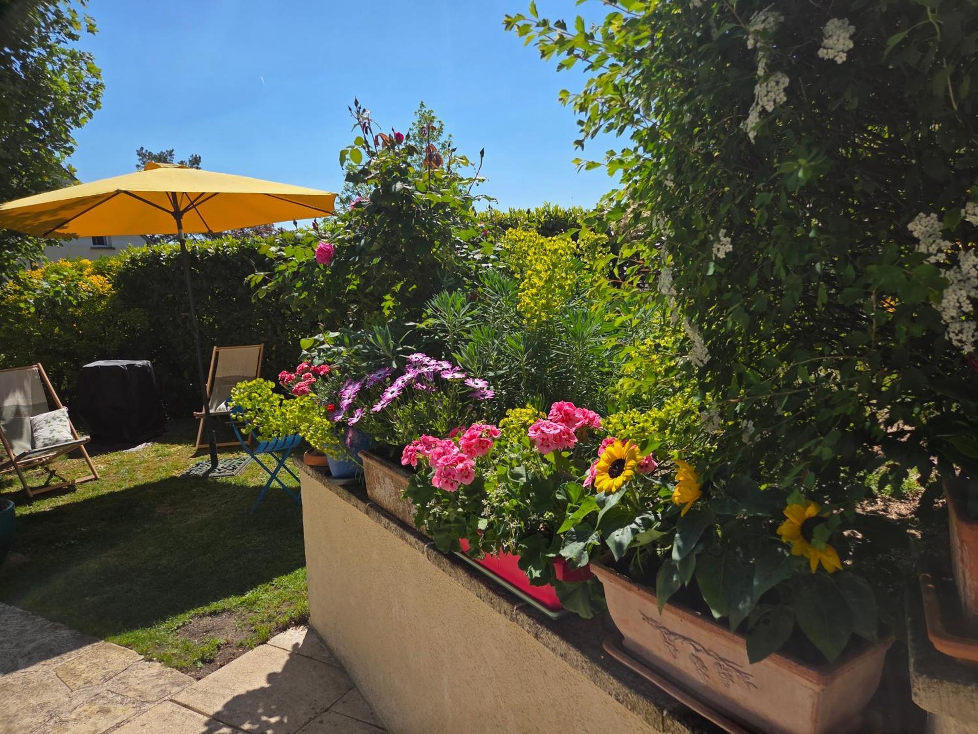 Villa Clair Logis à Giverny Extérieur photo